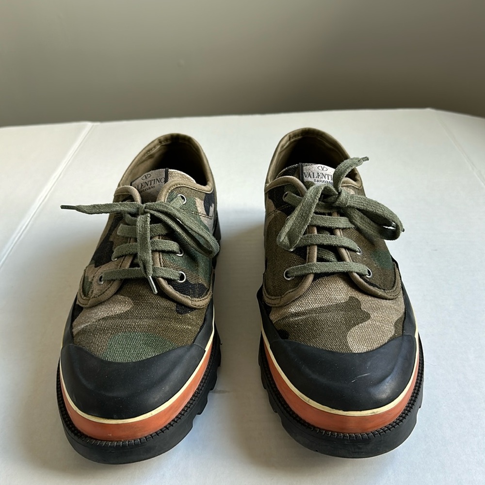 Authentic Valentino Garavani Men’s Canvas Camo Camp Lace Up Sneakers Size 10